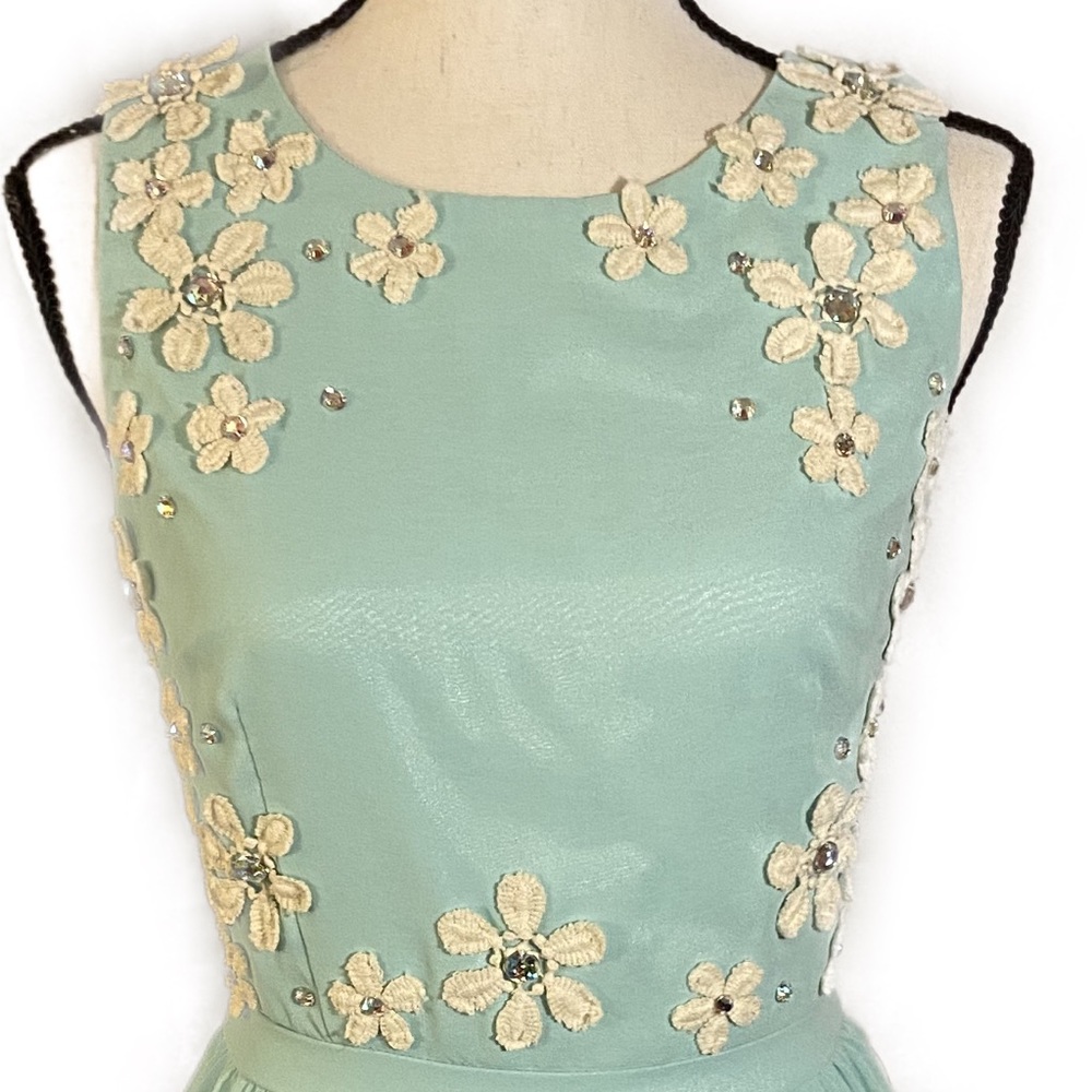 Chi Chi London Embroidered Mini Dress 👗 size 8